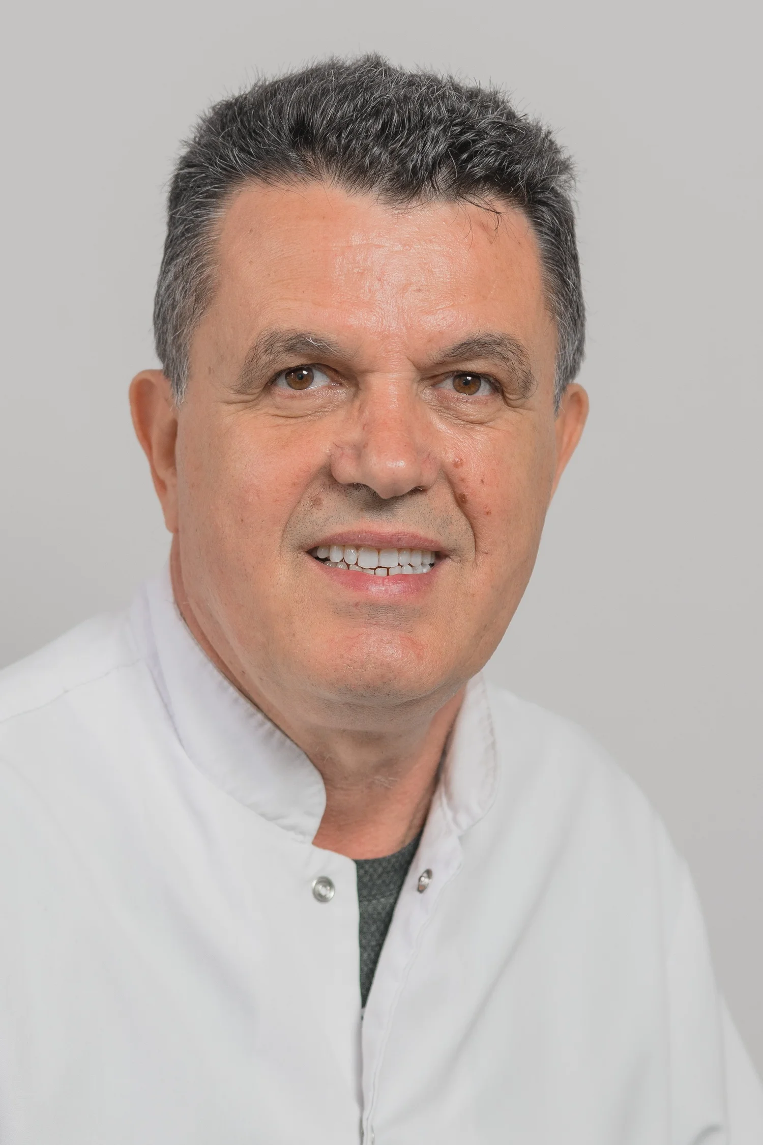Dr. Naim Morina